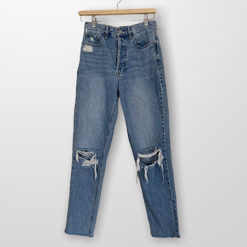 High-waisted Cropped PacSun Distressed 90's Mom Jeans Size 26